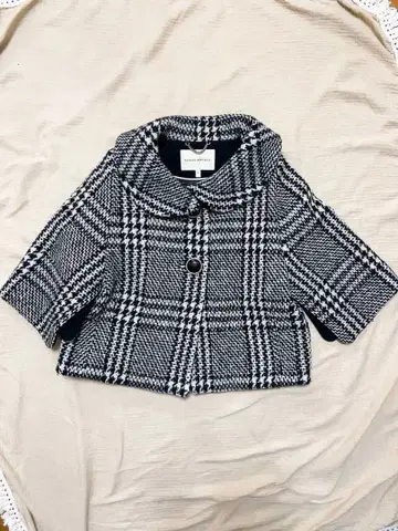 BANANA REPUBLIC 숏 기장 체크 무늬 자켓