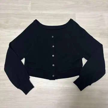 Sea Room Lynn 블랙 크롭 가디건