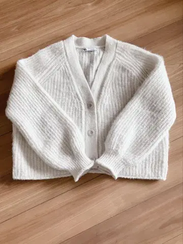 ZARA 자라 화이트 가디건 니트 알파카 혼방 화이트