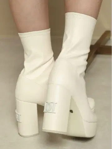 Darich 청키힐 가죽 부츠