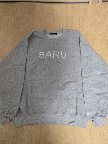 santastic! 그레이 SARU 로고 맨투맨 트레이닝복