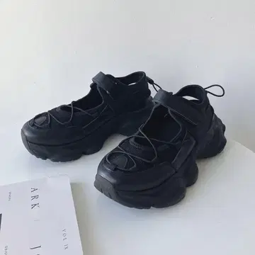 통굽 메쉬 스니커즈 블랙 M 사이즈