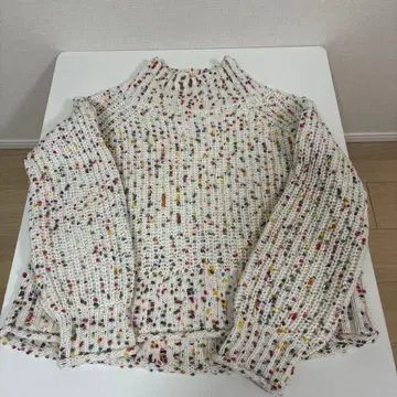 [새상품급] 빔즈하트 컬러 네프 니트 화이트