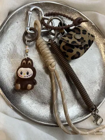 러브럽 찰랑찰랑 키링 레오파드 무늬 파우치 백참
