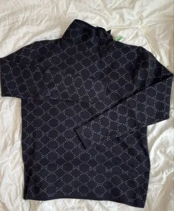 GUUCI 니트 스웨터