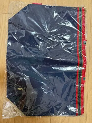 로베르타 디 카메리노 네이비 스트라이프 토트백