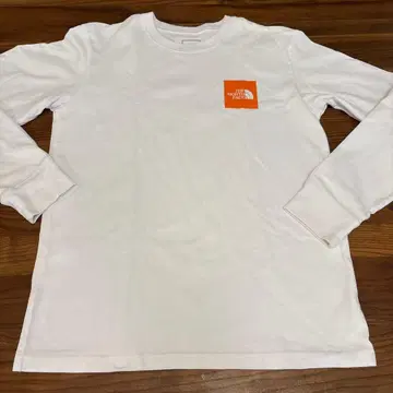 THE NORTH FACE 화이트 긴팔T셔츠 M