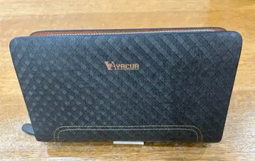 새상품 VACUA 바큐아 천연 가죽 세컨드 백 더블 지퍼 지갑 익명