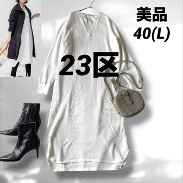 [새상품급] 23구 세탁 가능한 슬릿 넥 와플 원피스 화이트 L