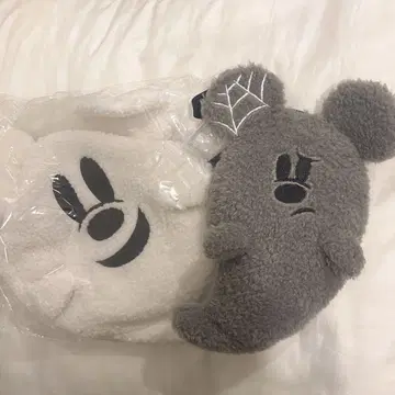 도쿄 디즈니 리조트 유령 숄더백 베레모 할로윈 2025