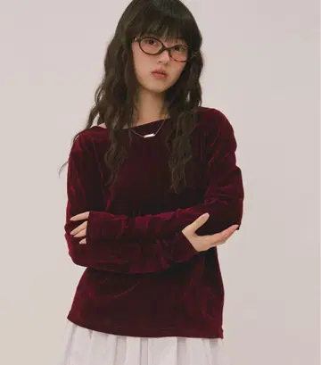 벨로아 롱 슬리브 탑