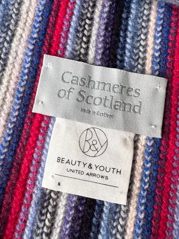 영국 브랜드의 캐시미어 스카프