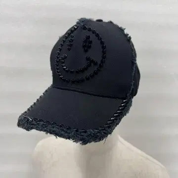 [ 인기 ] Anne Coquine 캡 스터드 스마일리 블랙