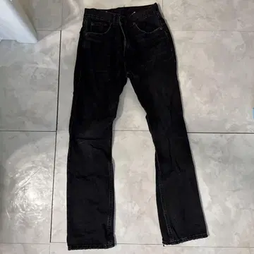 ZARA 블랙 스트레이트 데님 EUR36