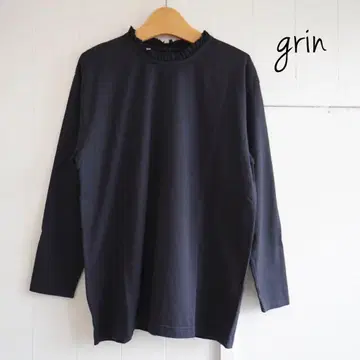 미사용 새상품 GRIN 그린 프릴 넥 풀오버 블랙 블랙 티셔츠