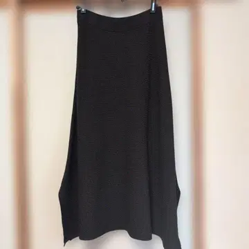 에포카 짙은 브라운 리브 플레어 겨드랑이 슬릿 스커트
