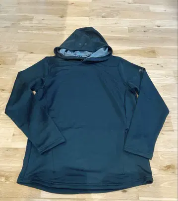 [미사용 새상품] 언더아머 상의 후드 긴팔 블랙 심플