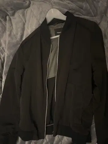 Theory 블랙 나일론 자켓 L