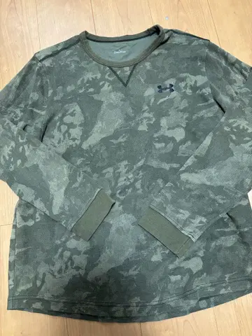 언더아머 카모플라쥬 그린 긴팔 티셔츠