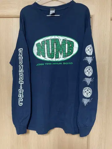 NUMB 롱 슬리브