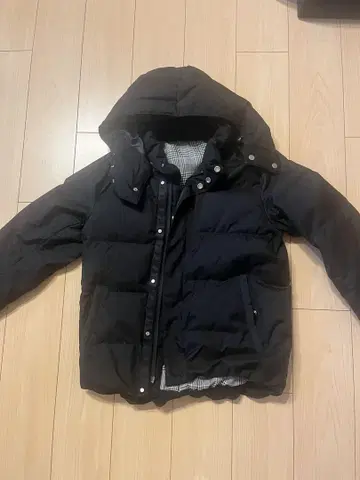 블랙 다운 자켓 후드 부착