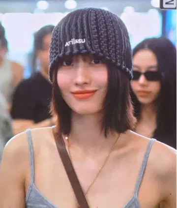 atiissu 비니 twice 모모 개인물품 착용