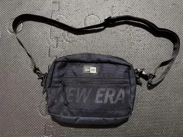 NEWERA 숄더백