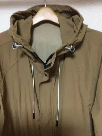 방수 후드 부착 자켓
