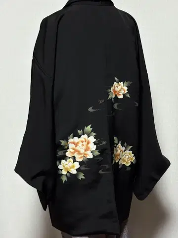 새상품급 기모노 순수 실크 모란 무늬 블랙 겉옷(겉옷 끈) 선착순