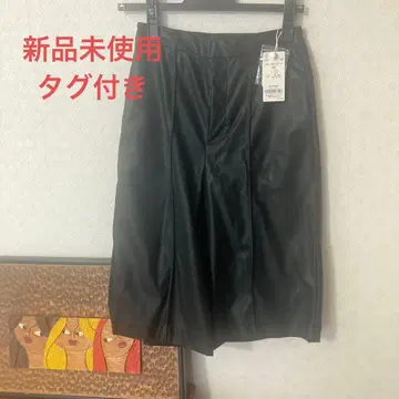 에코 레더 턱 버뮤다 팬츠