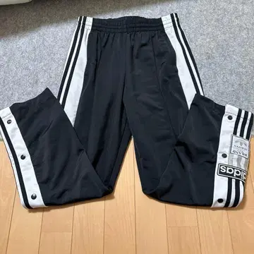아디다스 여성용 트랙 팬츠 블랙 S