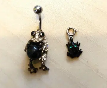 medistore 메디스토어 개구리 바디피어싱과 참 세트