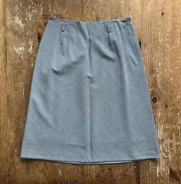 마가렛호웰 울 플레어 스커트