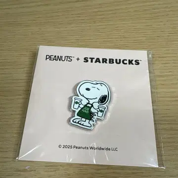 스타벅스 스누피 콜라보 핀 배지