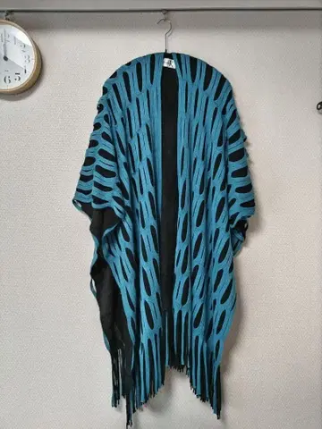 구제 의류 ShanaK 터콰이즈 블루 블랙 판초 니트