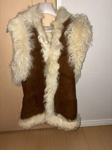 cher 쉘 후르츠케이크 무스탕 베스트