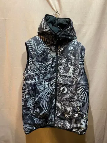 volcom 볼컴 리버서블 그래픽 프린트 후드 부착 베스트