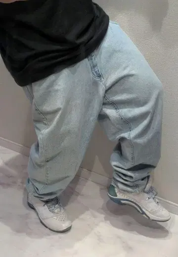 GUESS 배기 데님 38