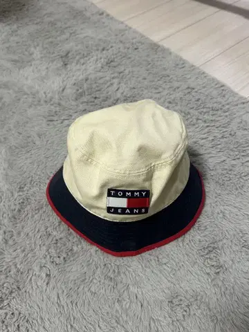 TOMMY JEANS 버킷햇 OS 베이지/네이비