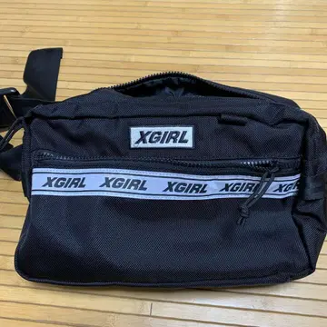 XGIRL 뉴에라 콜라보 바디백 블랙