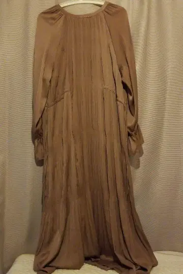 emmi 마조리카 플리츠 롱 원피스