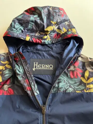 레어 Herno 플라워 패턴 나일론 후데트 후드티