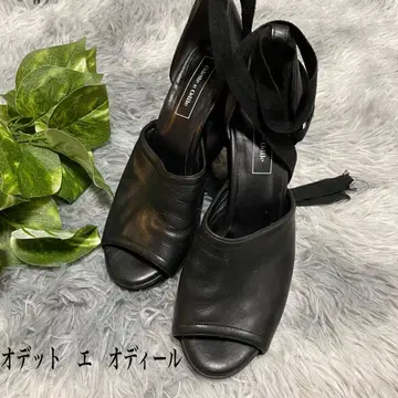 Odette e Odile 오데뜨 앤 오딜 끈 포함 샌들 블랙