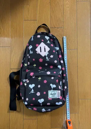 Apple 한정판 Herschel 원숄더백*스누피 [ 미사용 ]