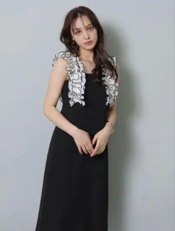 Rirandture 숄더 프릴 I 라인 원피스 블랙 S