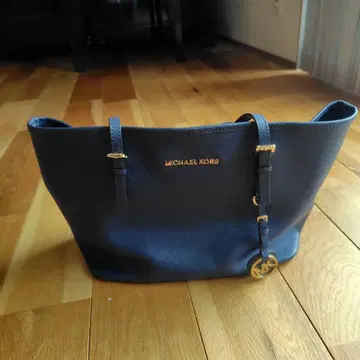 MICHAEL KORS 네이비 토트백