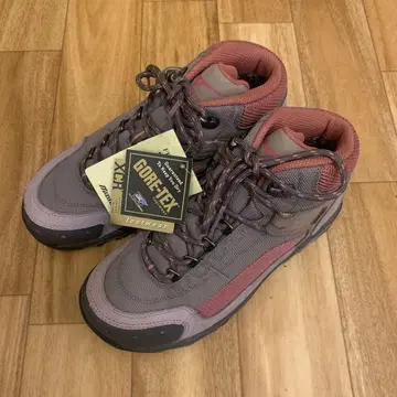 [ MIZUNO ] GORE-TEX 미드컷 트레킹 슈즈