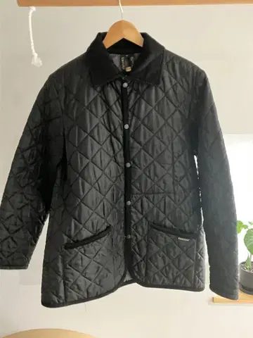 LAVENHAM 블랙 퀼팅 자켓 36