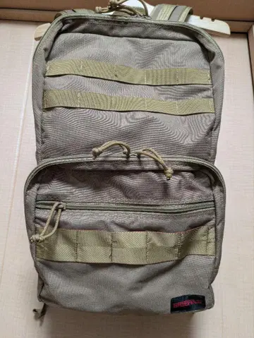 브리핑 백팩 새상품급