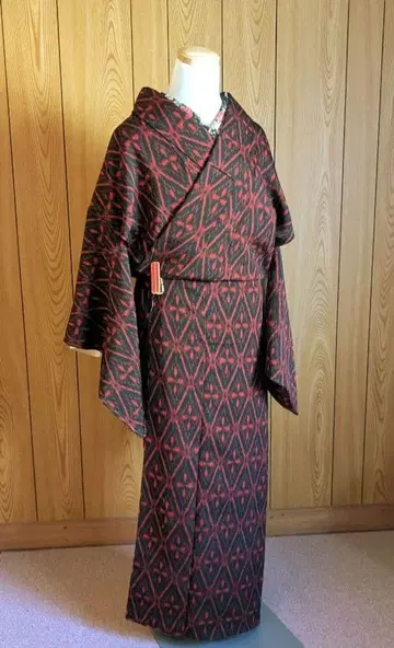 빨간색과 블랙의 기하학 패턴 코몬 기모노 쇼와 레트로 기장 150cm